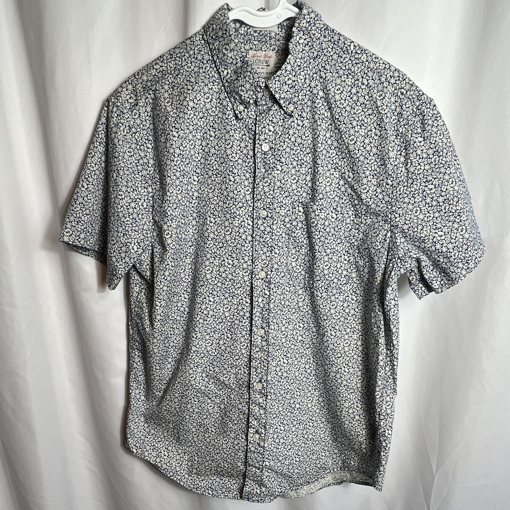 J. Crew Factory Men's Short Sleeve Button-Down Shirt in Navy and White Floral
